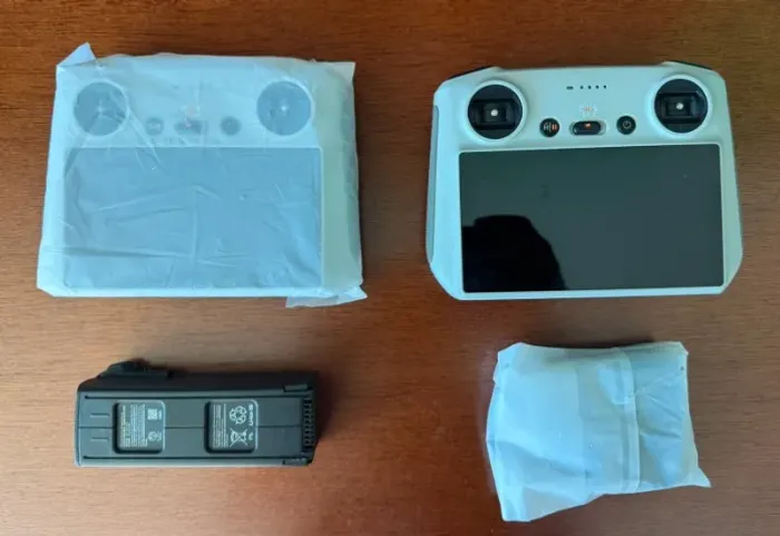 DJI RC COM TELA 2 UNIDADES 1 NOVO OUTRO USADO
