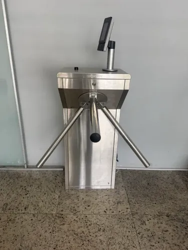 Catraca de acesso rikvision
