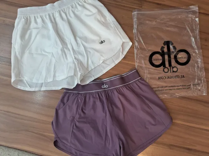 Shorts Feminino Alo M (NOVOS)