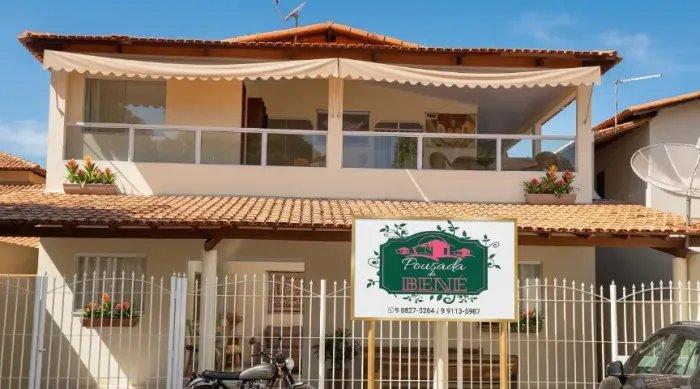 Oportunidade Única em Jaíba/MG: Prédio Comercial ou Residencial na Melhor Localização