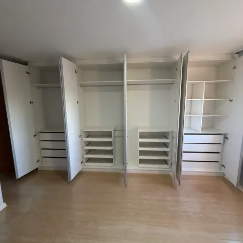 Guarda roupas planejado 4 portas