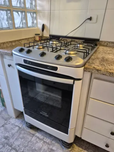 Fogão de piso 4 bocas Brastemp gás encanado