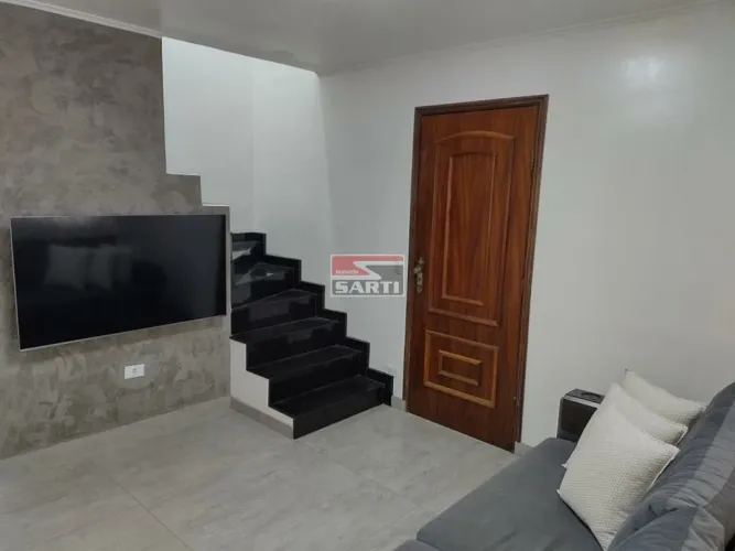 LINDO IMÓVEL MODERNO COM 2 DORMITÓRIOS PISOS EM PORCELANATOS E 2 VAGAS DE GARAGEM