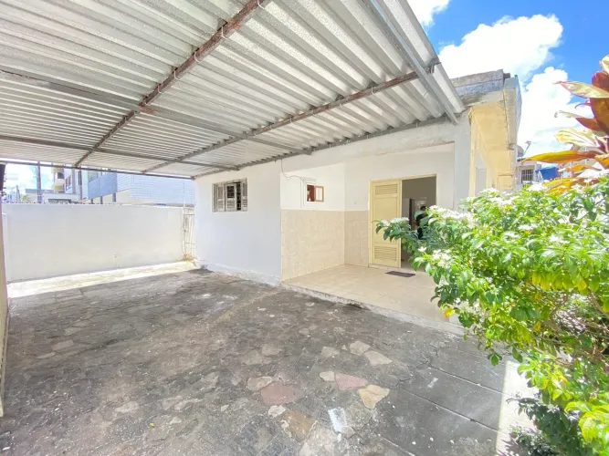 Casa em Principal do Bairro dos Estados Ideal para Moradia ou Comércio