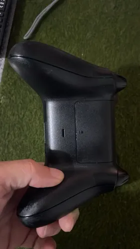 CONTROLE XBOX SERIES X COM DEFEITO - LEIA A DESCRIÇÃO