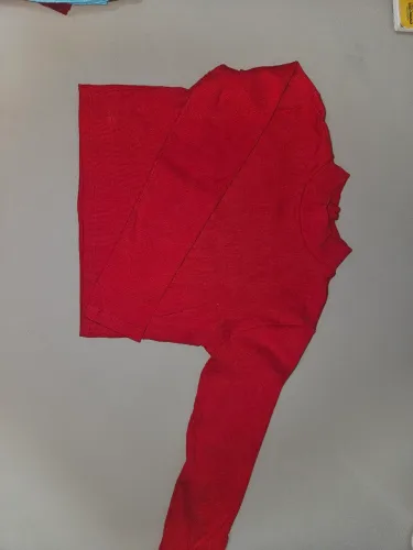 cropped vermelho de manga longa