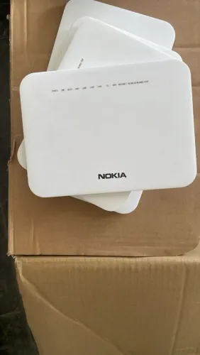 Frente do nokia duas antenas,  sem escrita 