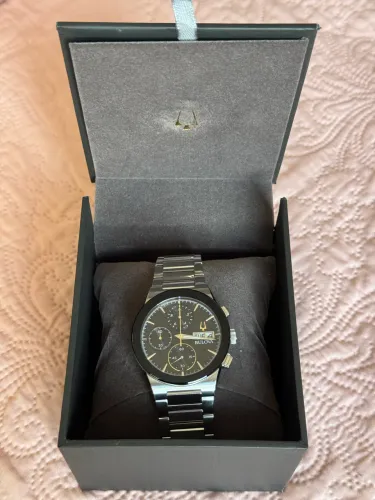 Relógio Bulova Modern Millennia