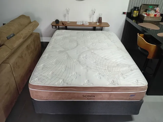 Vendo cama de casal padrão entrego