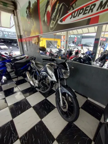 Titan 160 2023 edição 40 anos 