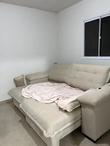 Sofá LINDO semi novo retrátil 2.20m
