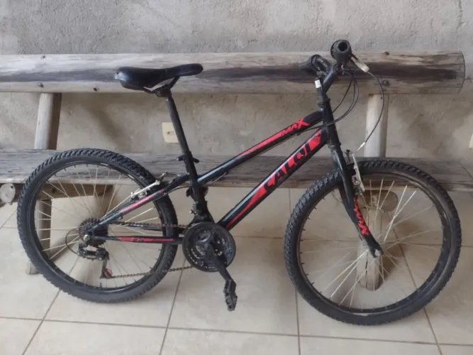 Bicicleta Caloi Max aro 24, freios v break com marchas!