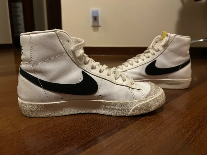 Tênis Nike Blazer mid