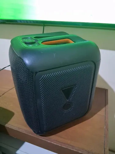 Vendo JBL PartyBox Encore Essential original.