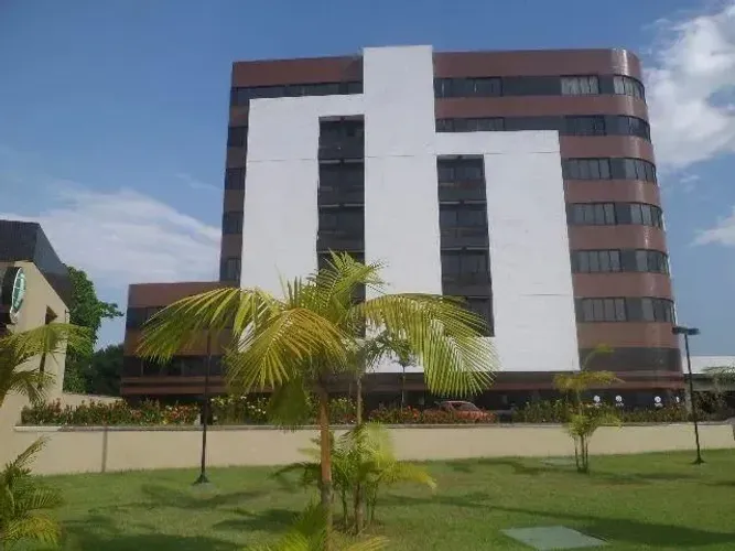 Vende-se ou Aluga-se sala no prédio comercial no Business Br 316 - Ananindeua - PA