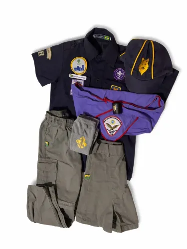 Roupa de escoteiro 