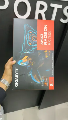 Vende Semi Placa de Video Gigabyte RX 7600, 8gb, GDDR6 | Gaming OC, GV-R76GAMING-OC-8GD