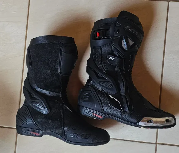 Bota x11 race pro