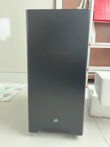 Gabinete Corsair silencioso Series 275Q, CC-901116