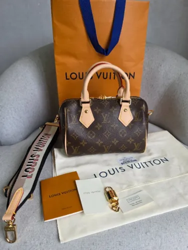 Bolsa Modelo LV Speedy 20 Clássica - Linha Italiana Premium