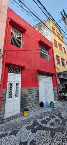 Apartamento de 200m² para alugar, com 6 quartos, localizado em Santo Antônio, Recife - Per