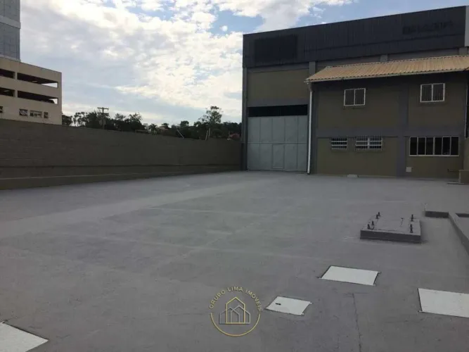 Pavilhão/Galpão Industrial com 450m² de Galpão e 1600m² de área de terreno