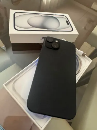 iPhone 15 256GB