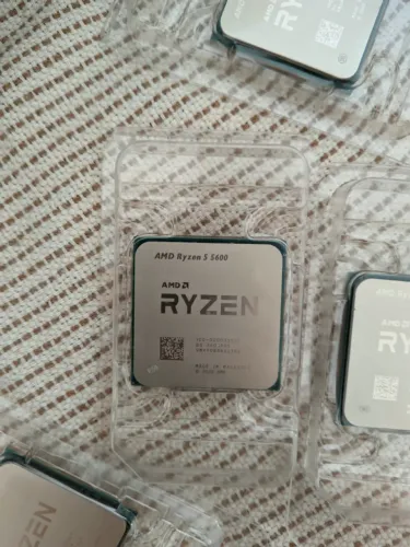 Processador AMD Ryzen 5 5600 (AM4 / DDR4) - NOVO (OEM) - PC GAMER - SOMENTE VENDA