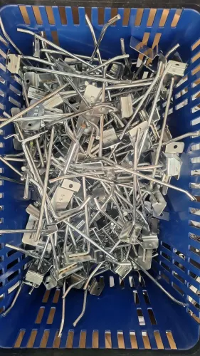 Ganchos para canaletado  diversos tamanhos 