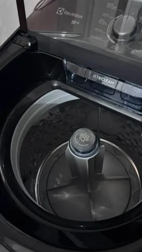Máquina Eletrolux Motivo da venda Viagem.