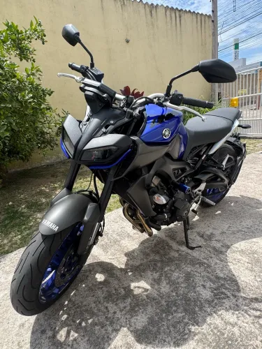 Yamaha MT-09 2020 - Estado de Nova