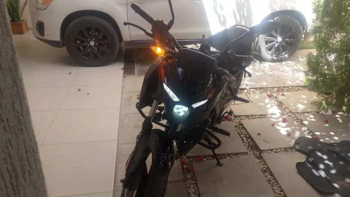 Vendo moto pulsar N150 ano 2026