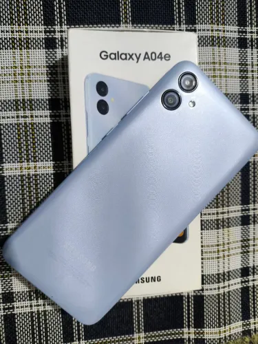 Vendo celular Samsung A04e
