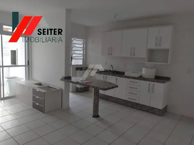 Apartamento de 2 Dormitorios Itacorubi Mobiliado