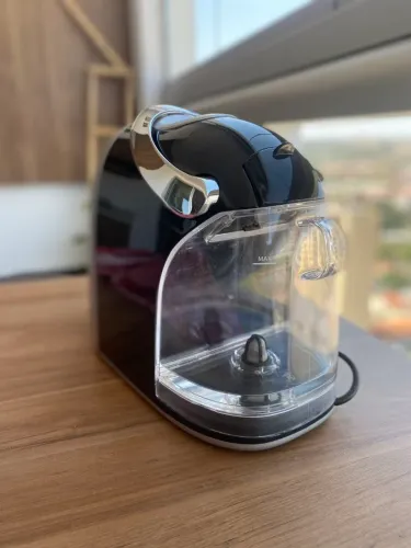 Cafeteira Cápsulas 3 corações