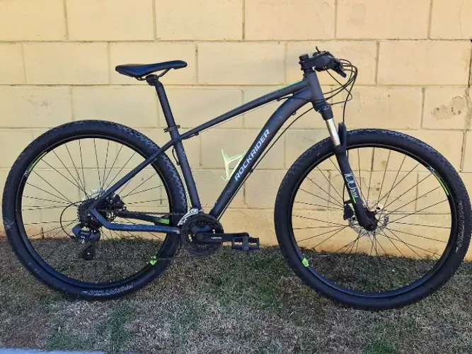 VENDO - BIKE Rockrider ST500 Aro 29 - Ótimo estado