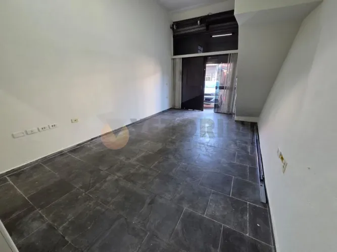 Ponto para alugar, 200 m² por R$ 2.300,00/mês - Centro - Caraguatatuba/SP