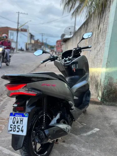 Moto no modelo top, pra vender! 