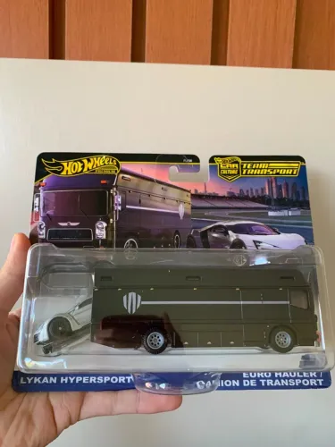 Team Transport Lykan Hypersport / Euro Hauler Hot Wheels Premium