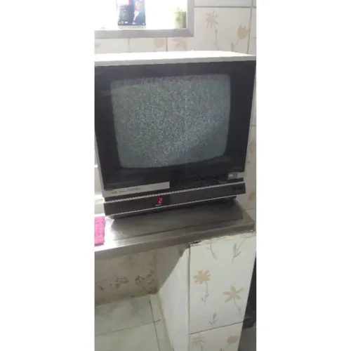 Tv acires Sharp c1490a