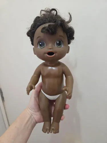 Baby alive negra