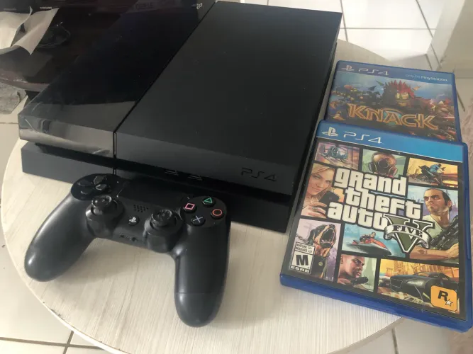 Ps 4com um controle e 2 jogos 1400