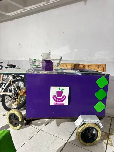 VENDO CARRINHO GOURMET AÇAÍ