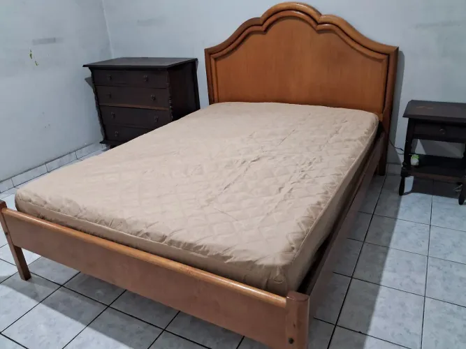 Cama Casal Madeira Mogno - Raridade