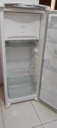 Vendo geladeira consul