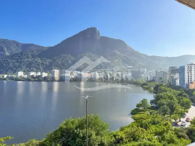 MARAVILHOSO APARTAMENTO COM VISTA PARA LAGOA!!!