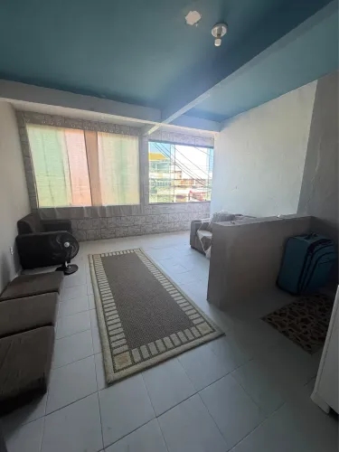 Alugo Kitnet ou sala comercial 