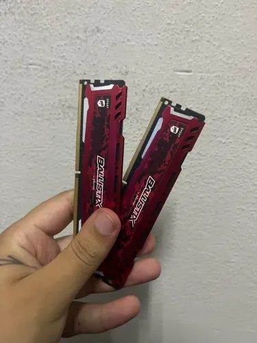 Memória RAM DDR4 2x4GB