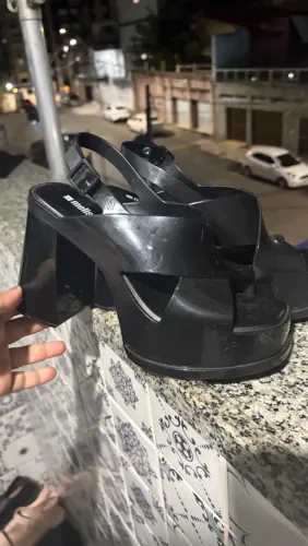 2 Sandálias Melissa Originais - Compre 1 e Leve 2 | R$ 280
