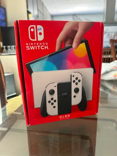 Nintendo Switch OLED desbloqueado + 256GB